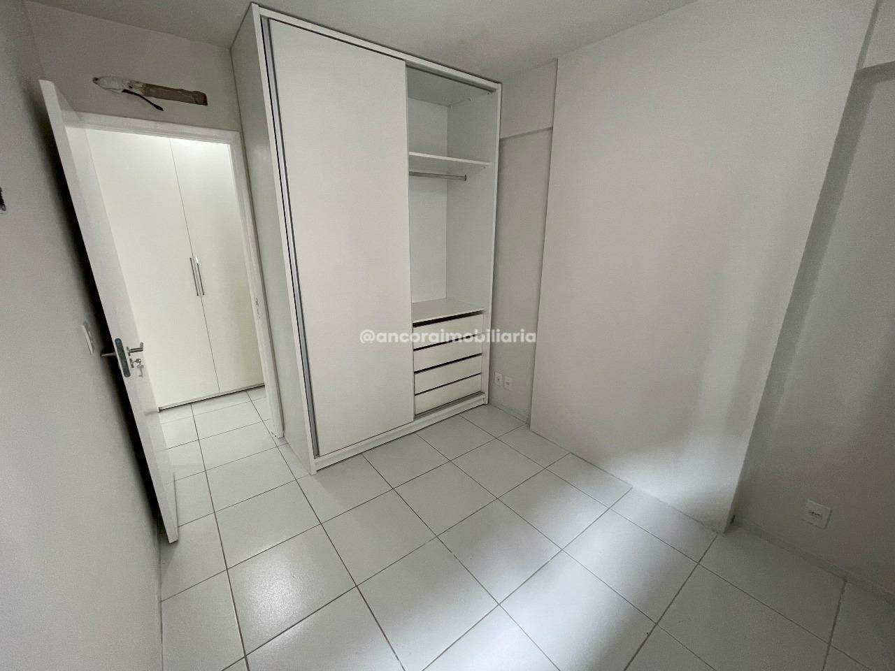 Apartamento para aluguel no Aflitos: