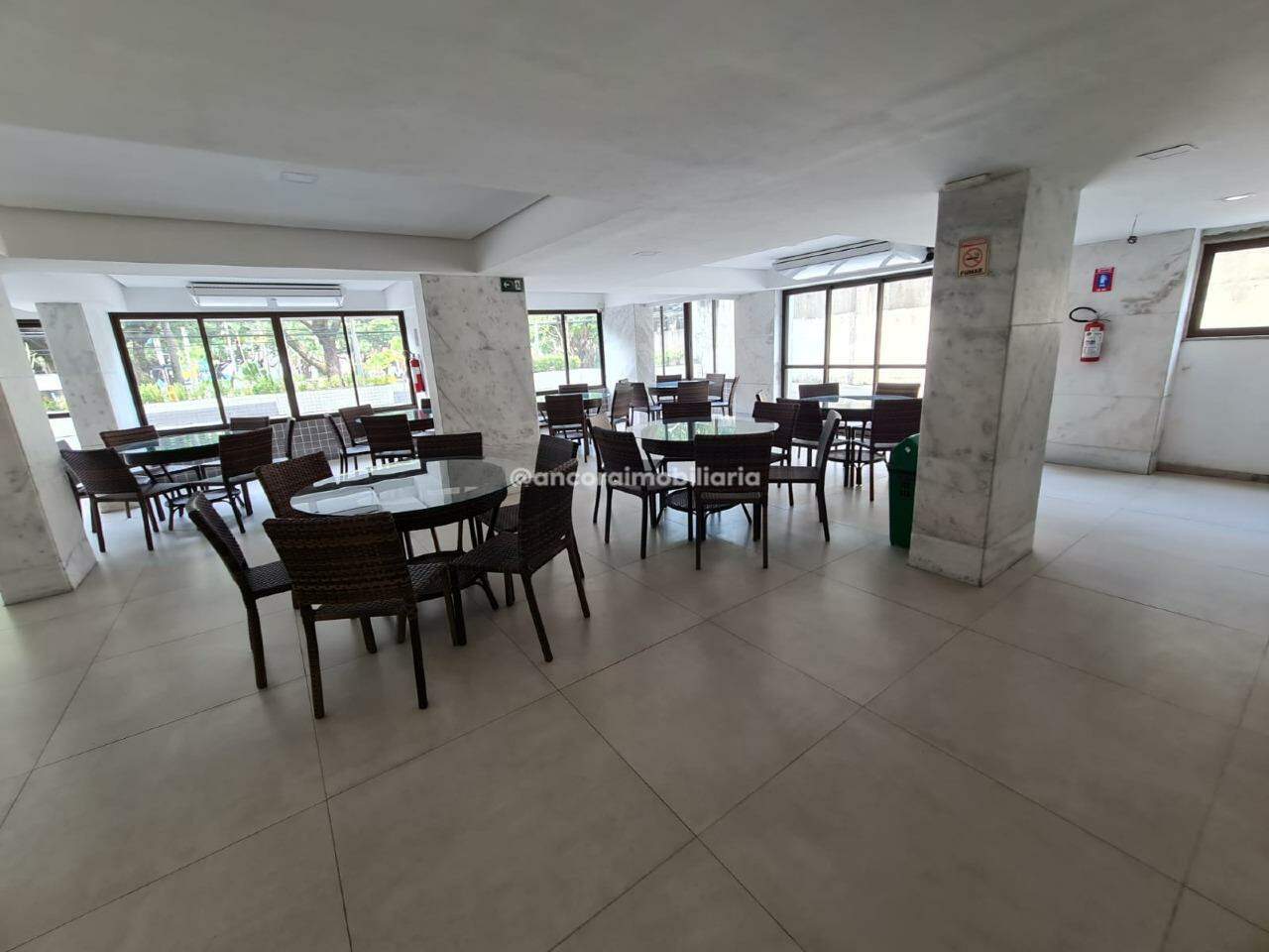 Apartamento à venda no Graças: 