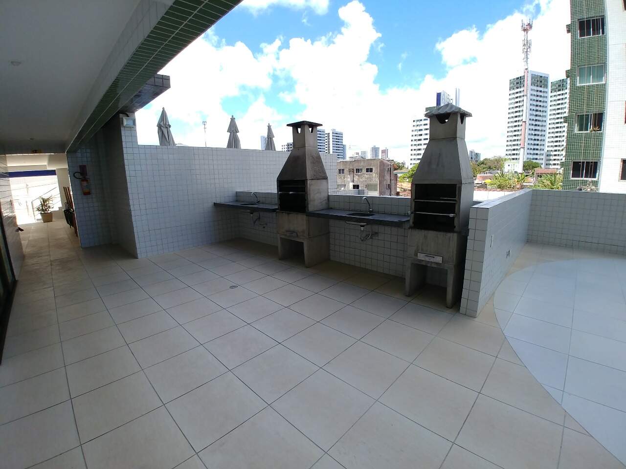 Apartamento à venda no Encruzilhada: 
