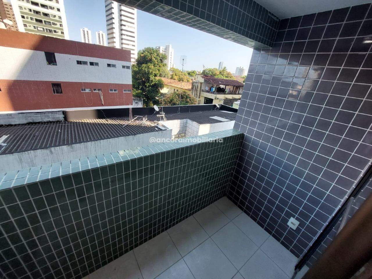 Apartamento à venda no Encruzilhada: 