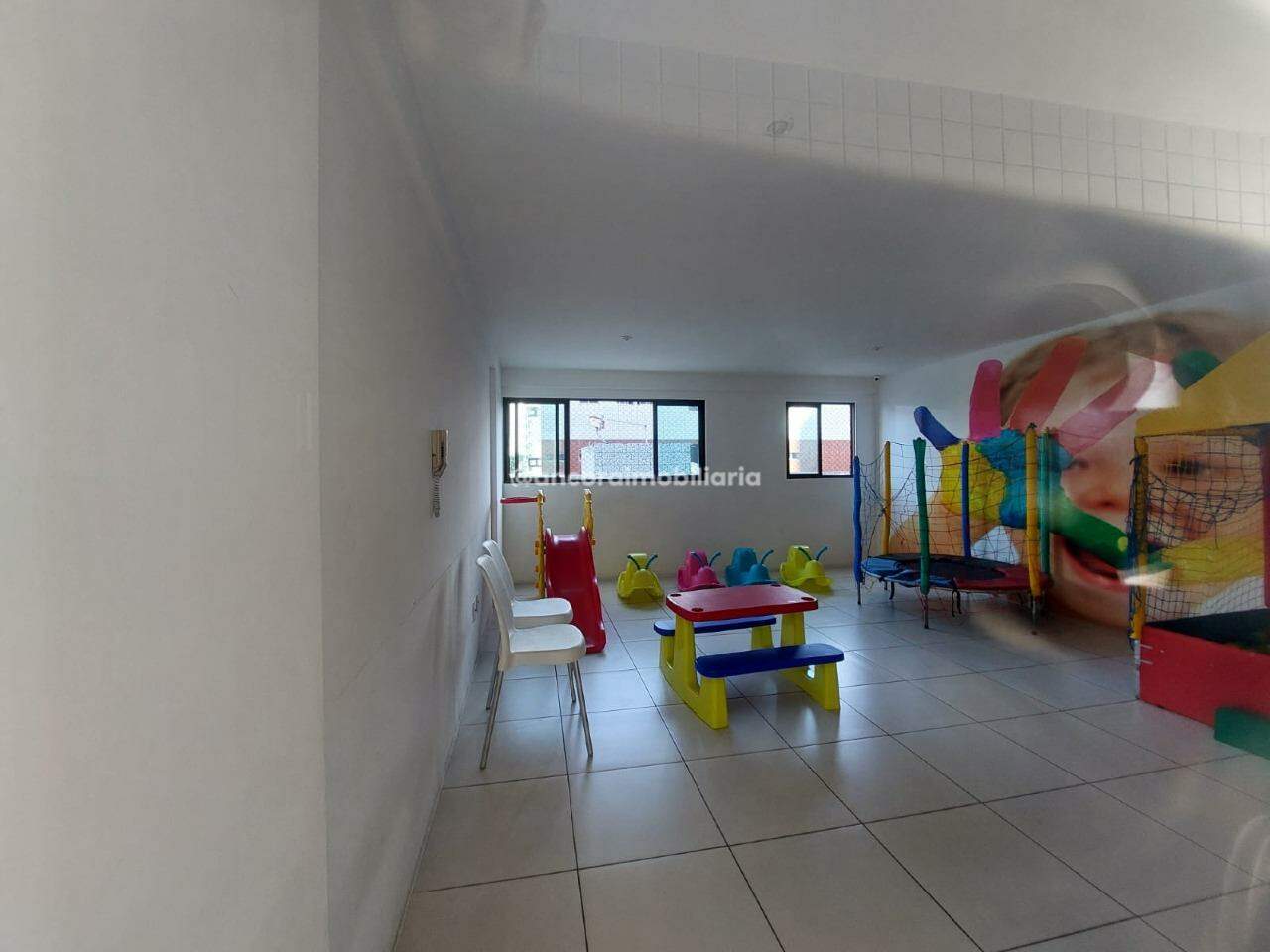 Apartamento à venda no Encruzilhada: 