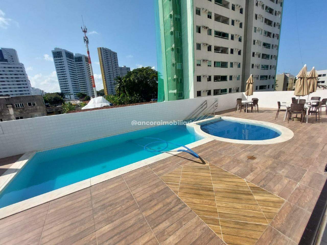 Apartamento à venda no Encruzilhada: 