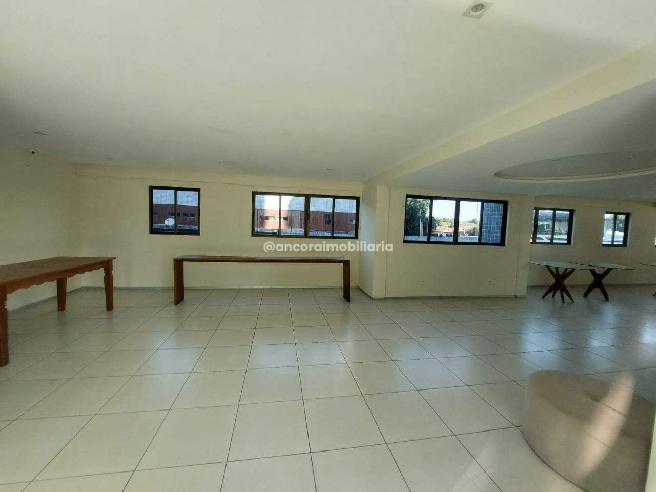 Apartamento à venda no Encruzilhada: 