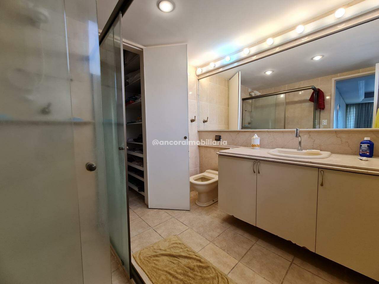 Apartamento à venda no Graças: 
