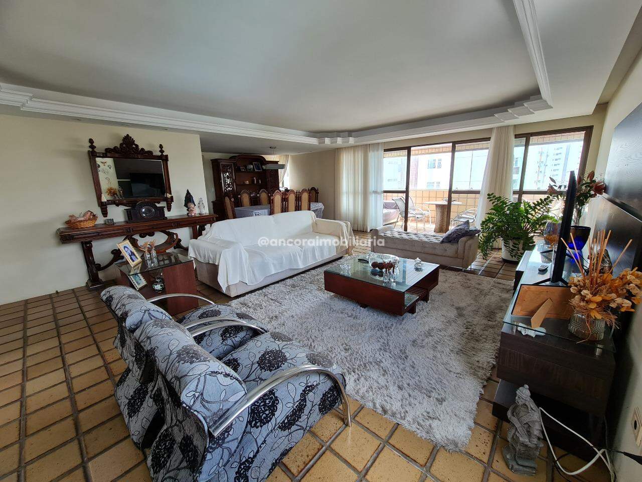 Apartamento à venda no Graças: 