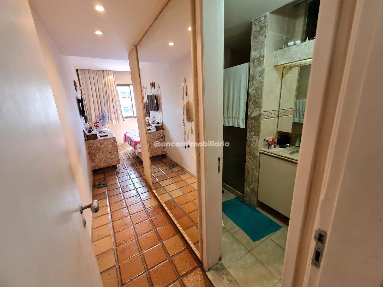 Apartamento à venda no Graças: 