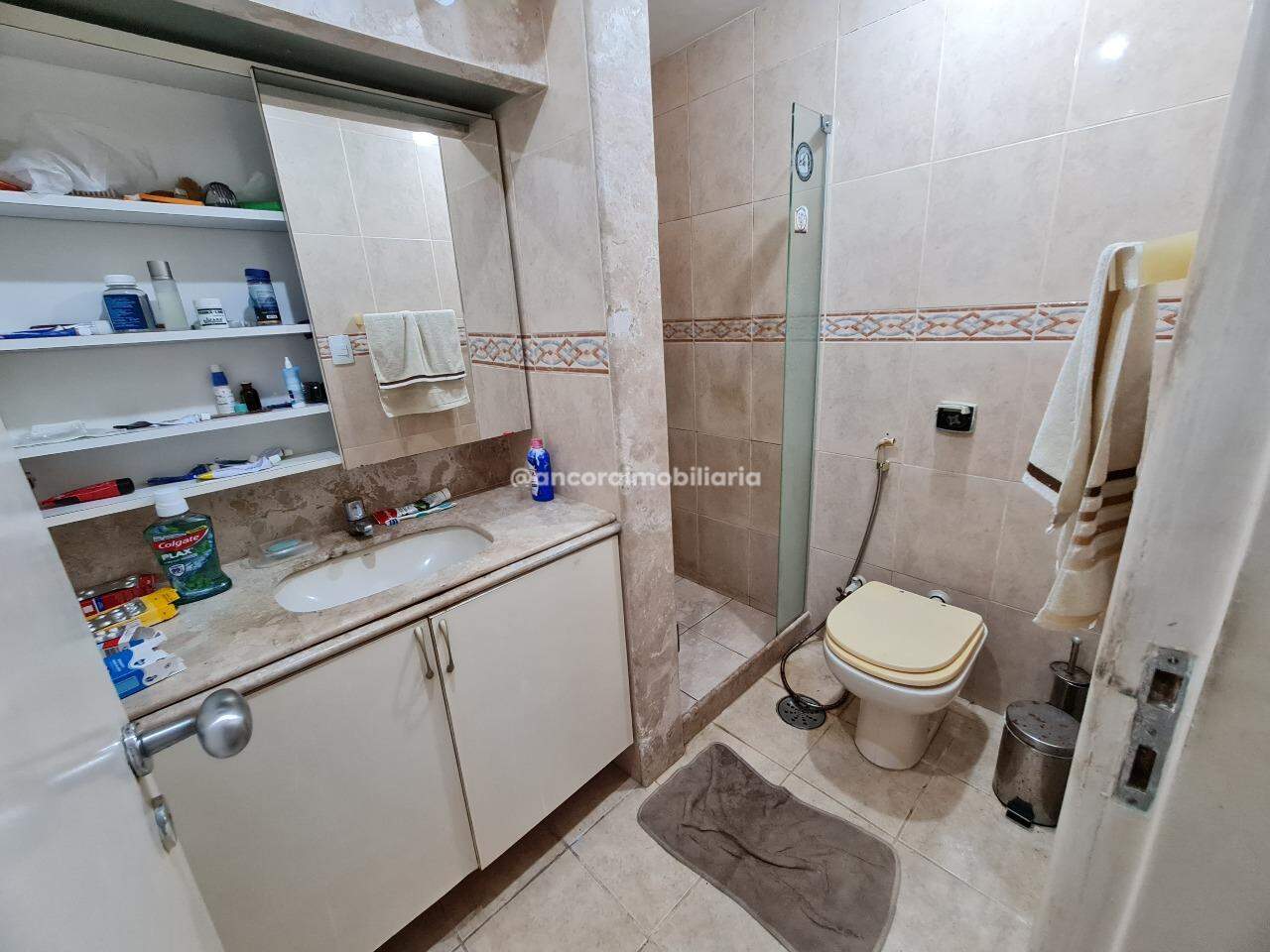Apartamento à venda no Graças: 