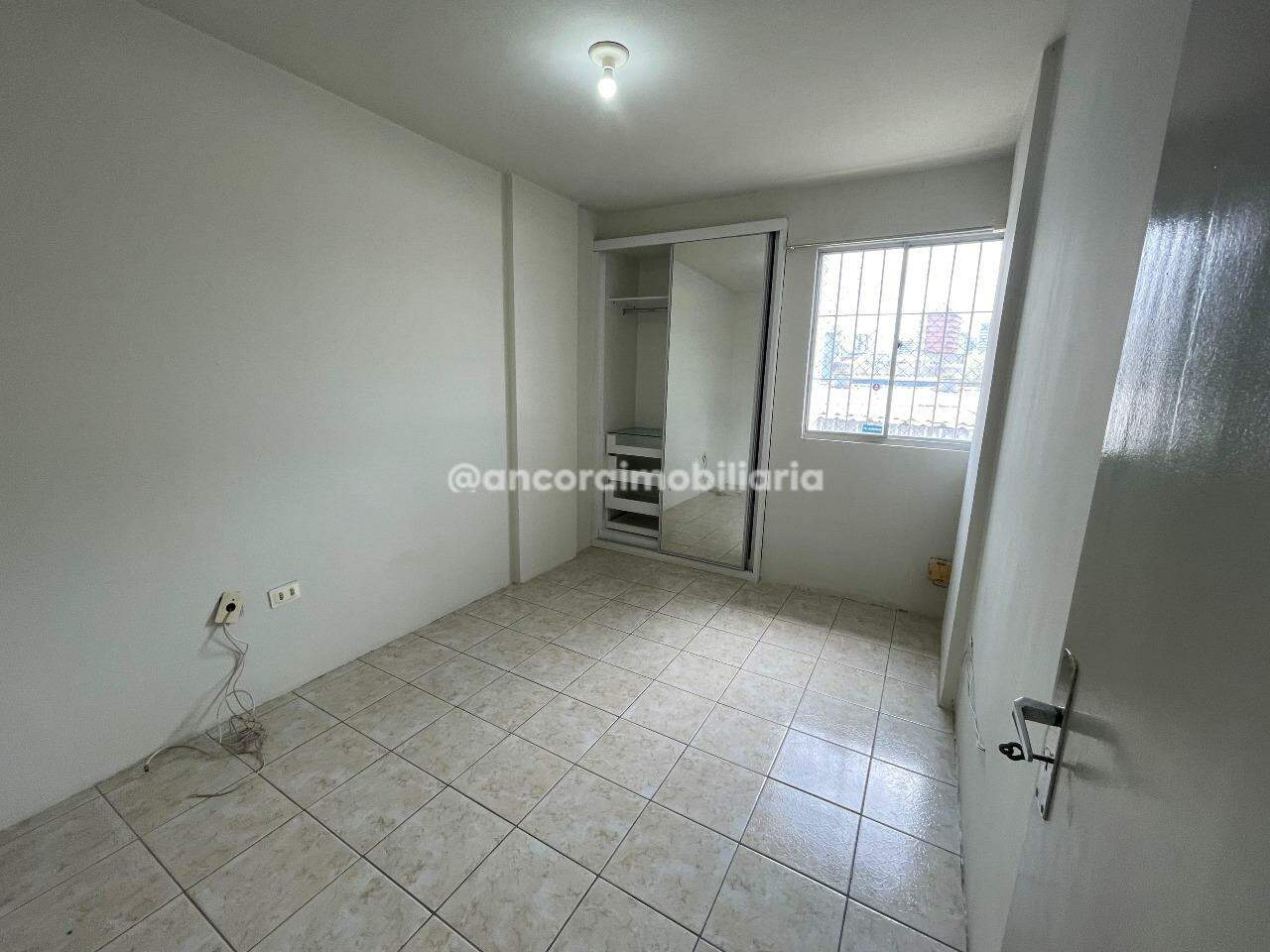 Apartamento para aluguel no Ilha do Retiro: 