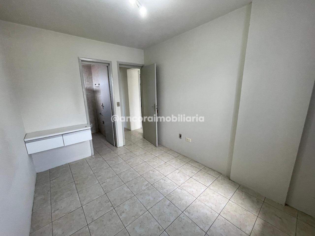 Apartamento para aluguel no Ilha do Retiro: 