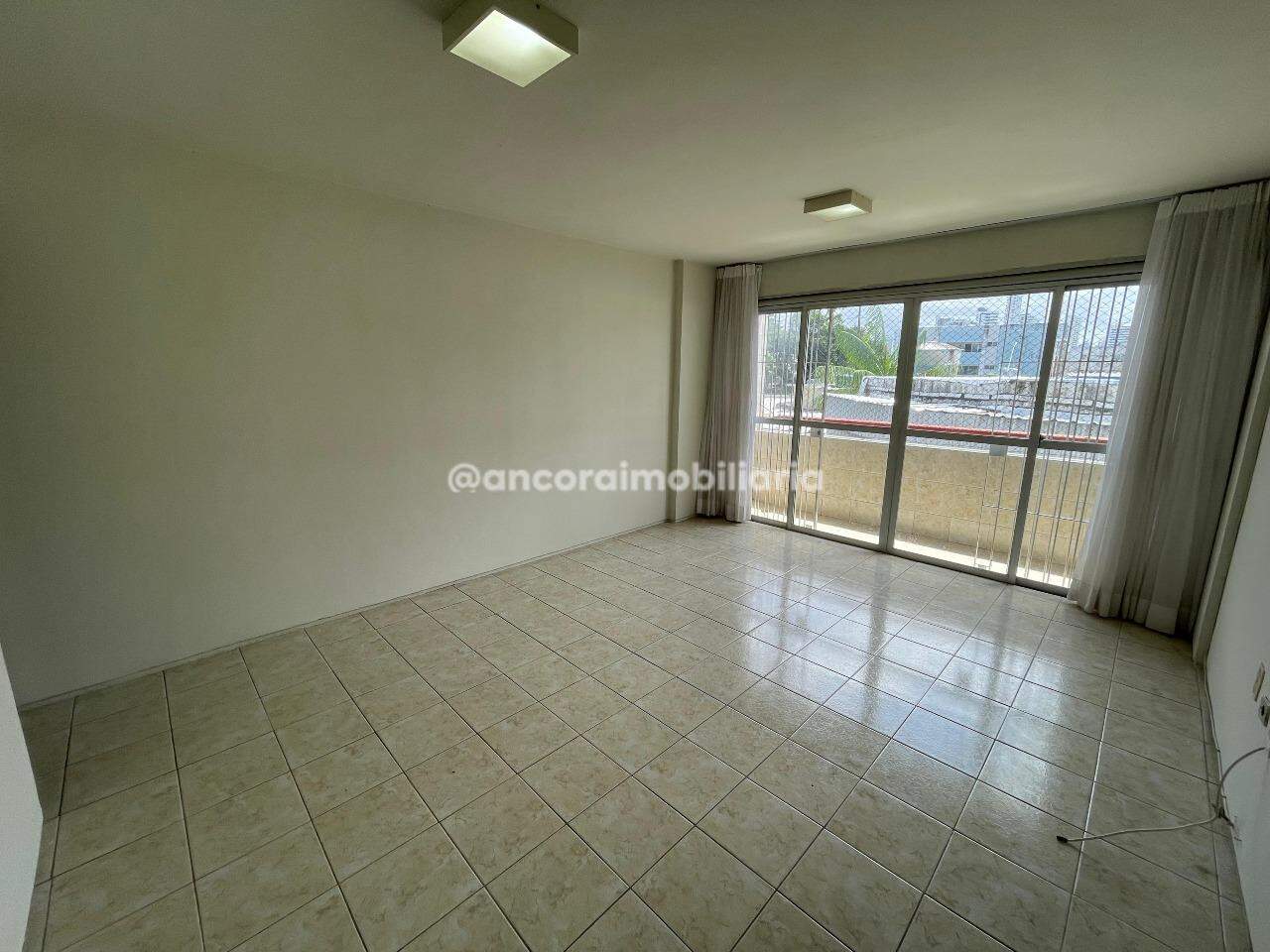 Apartamento para aluguel no Ilha do Retiro: 