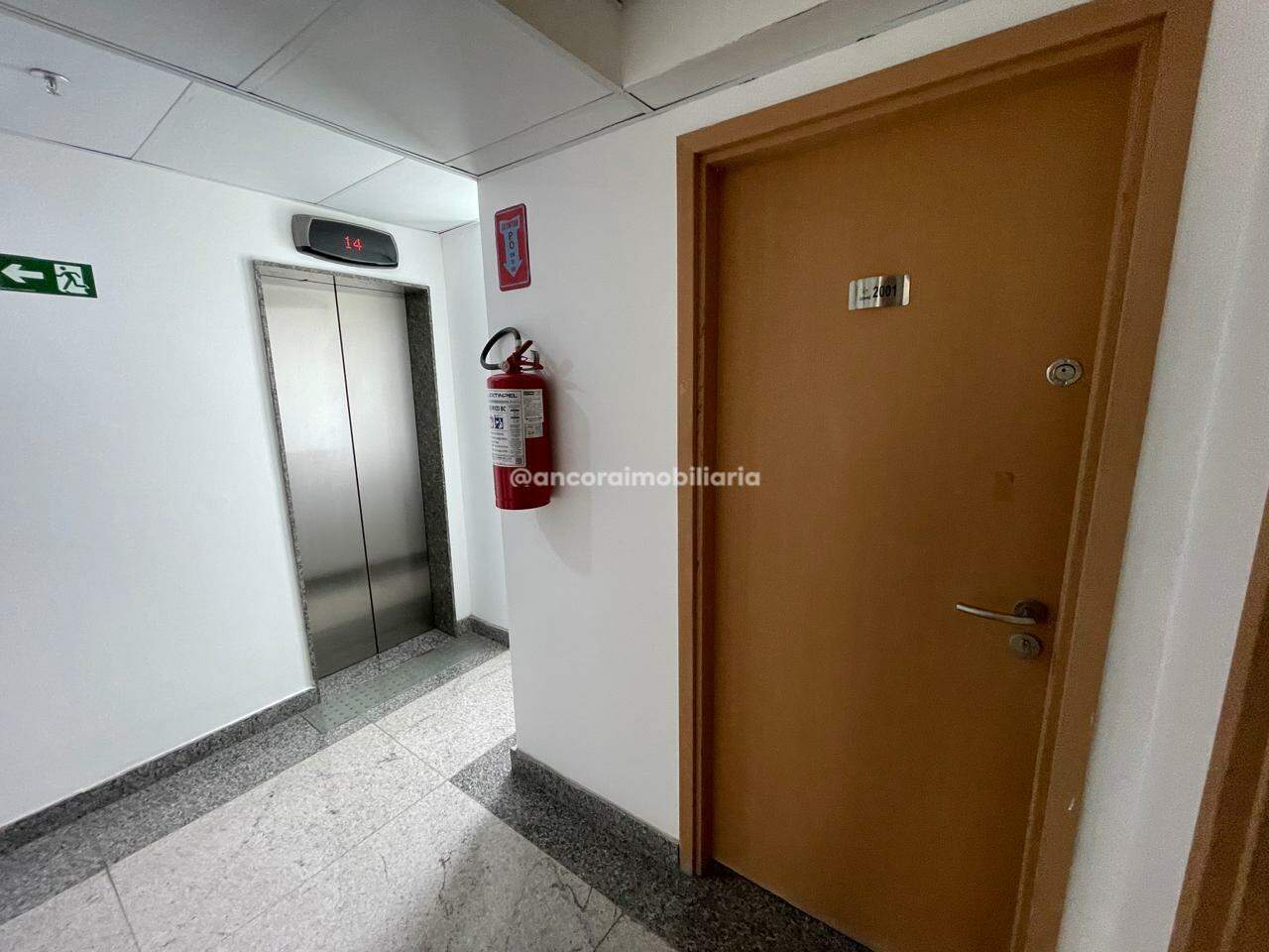Sala para aluguel no Casa Amarela: 