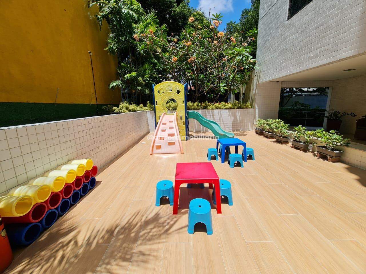 Apartamento à venda no Espinheiro: 