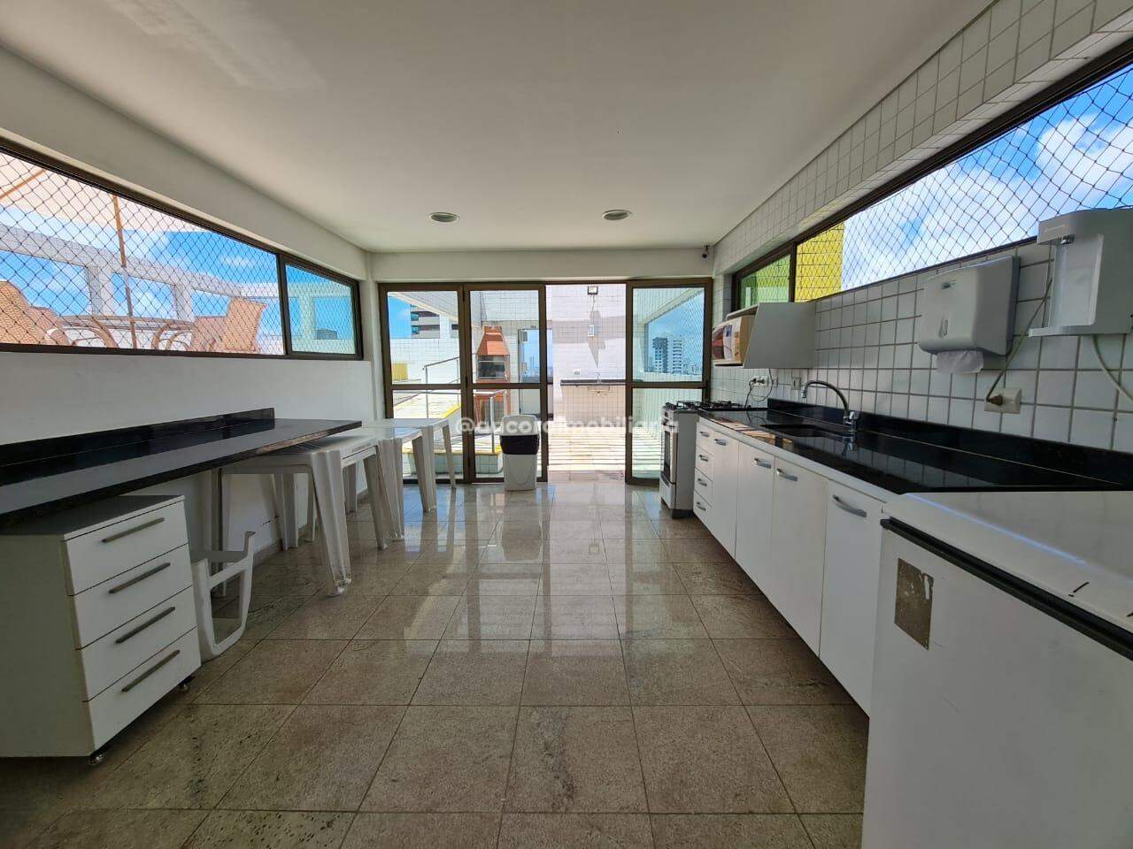 Apartamento à venda no Espinheiro: 