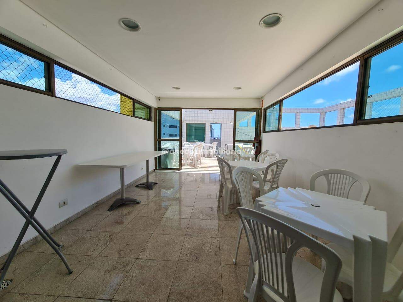 Apartamento à venda no Espinheiro: 