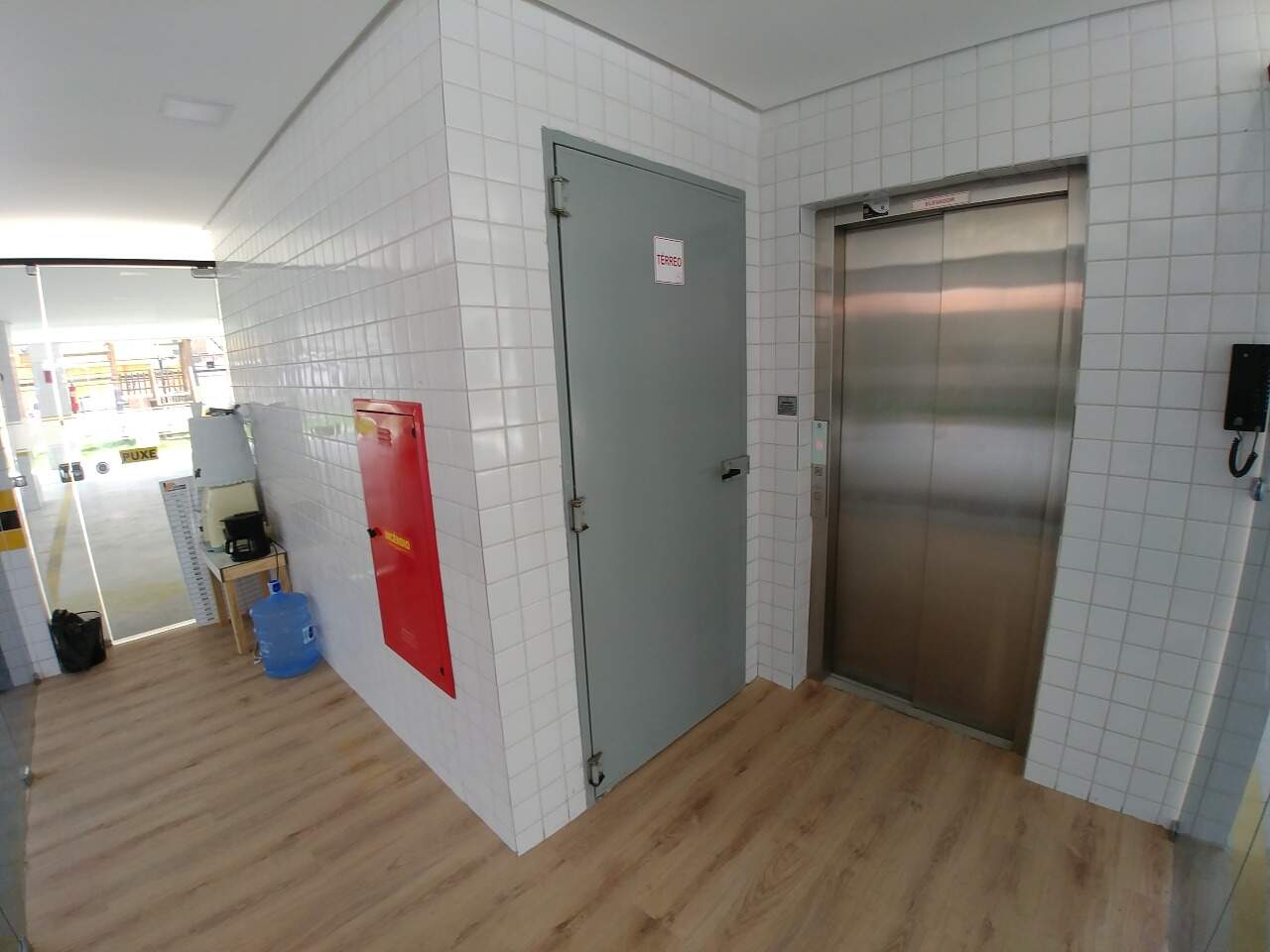 Apartamento para aluguel no Cordeiro: 