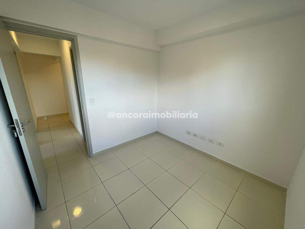 Apartamento para aluguel no Cordeiro: 