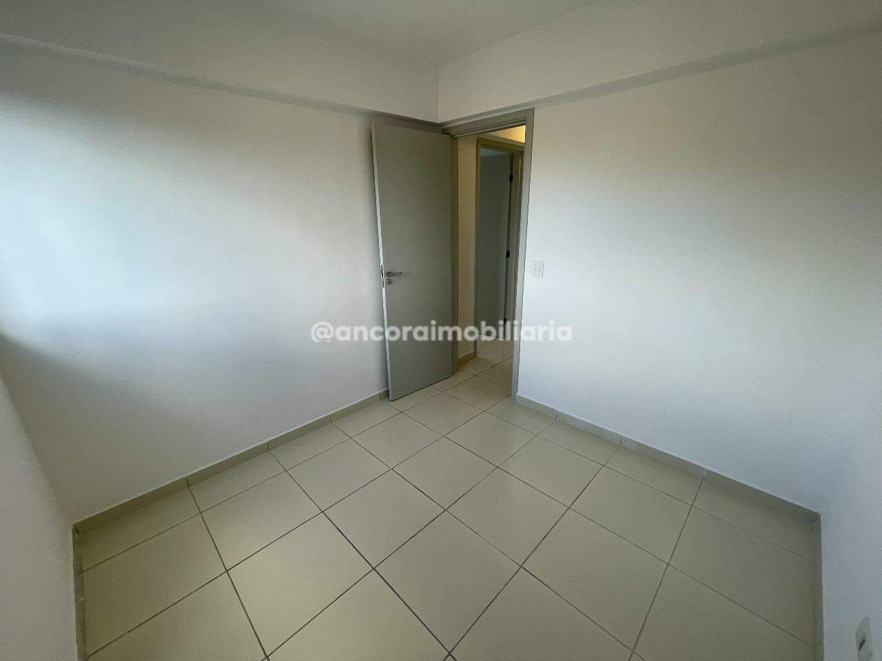 Apartamento para aluguel no Cordeiro: 