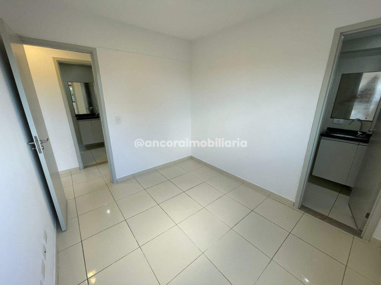 Apartamento para aluguel no Cordeiro: 