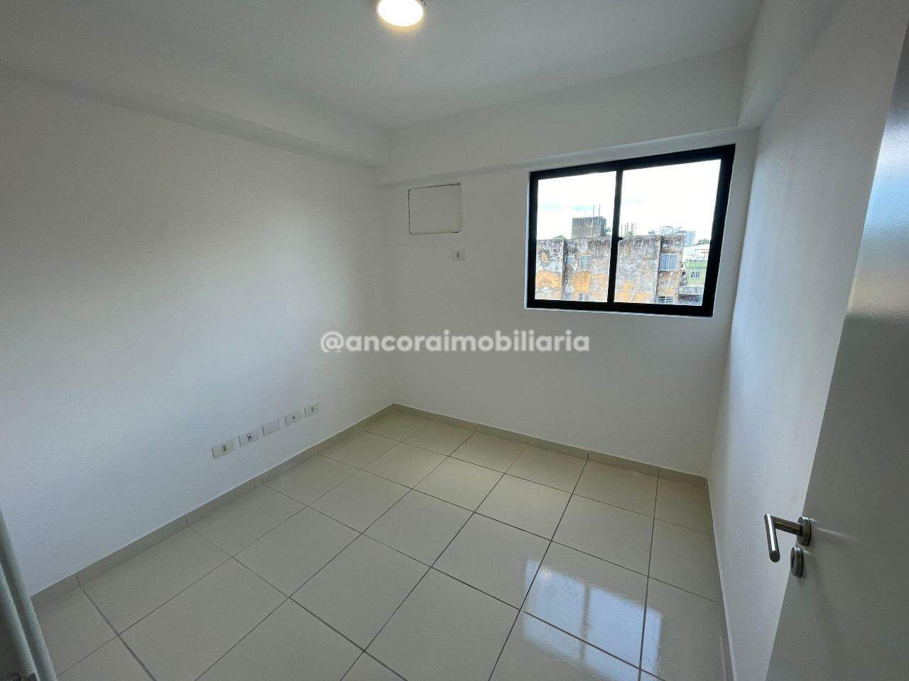 Apartamento para aluguel no Cordeiro: 