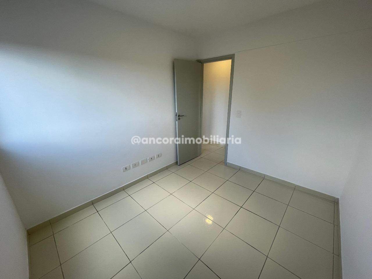 Apartamento para aluguel no Cordeiro: 