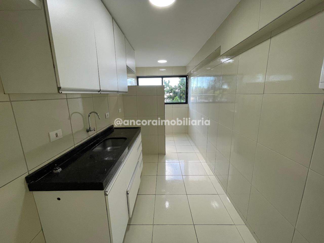 Apartamento para aluguel no Cordeiro: 