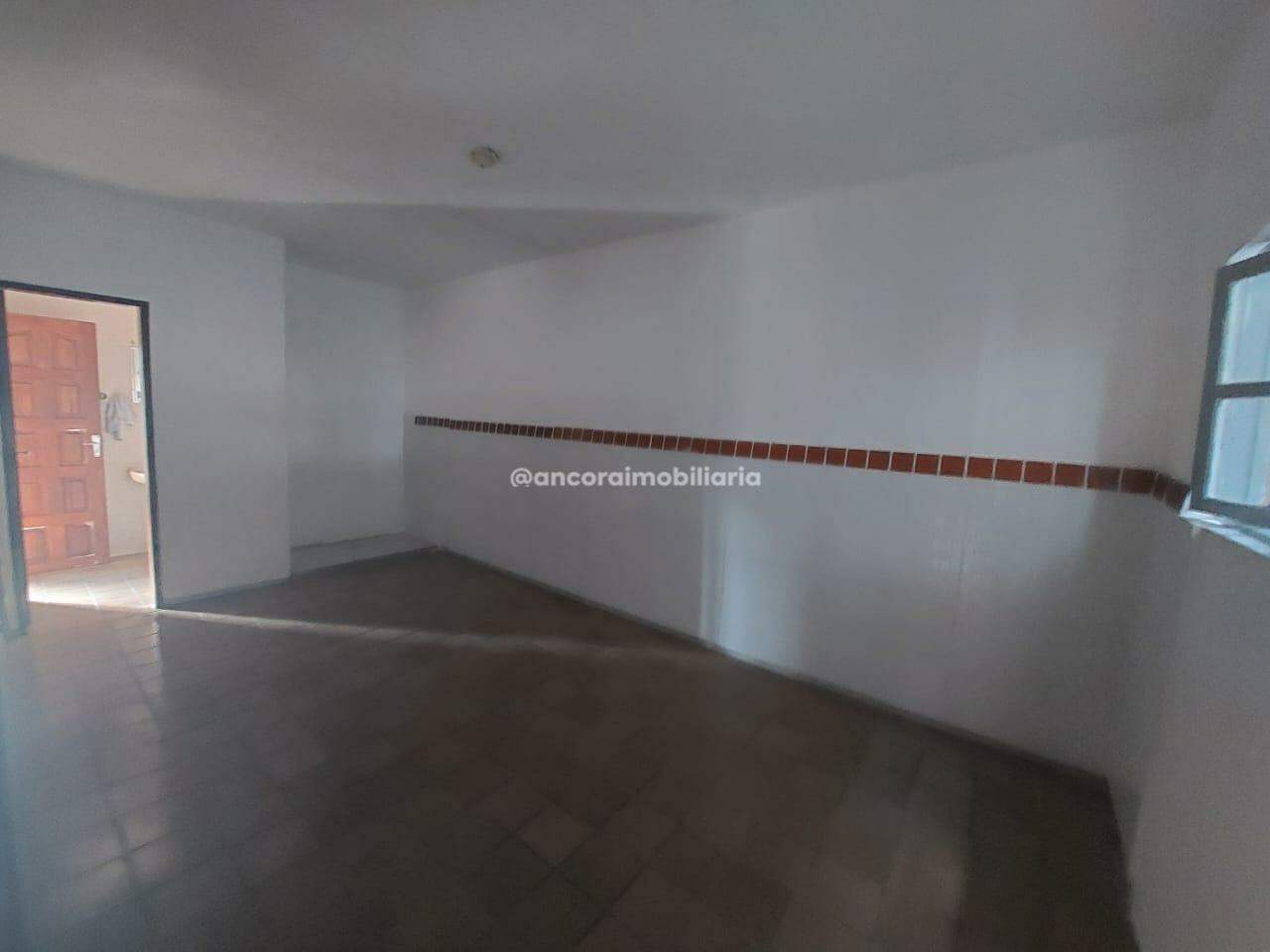 Casa à venda no Cordeiro:
