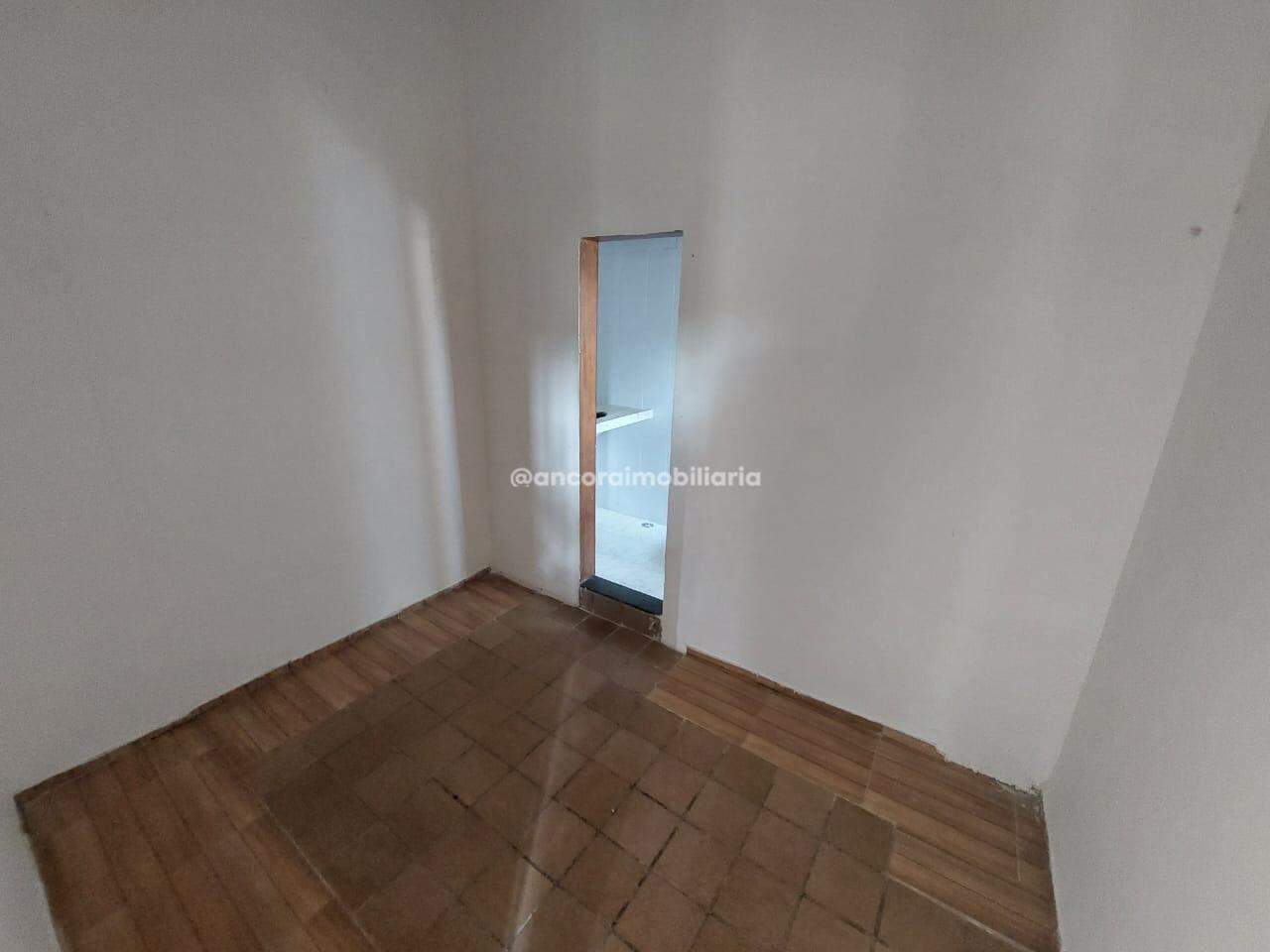 Casa à venda no Cordeiro: