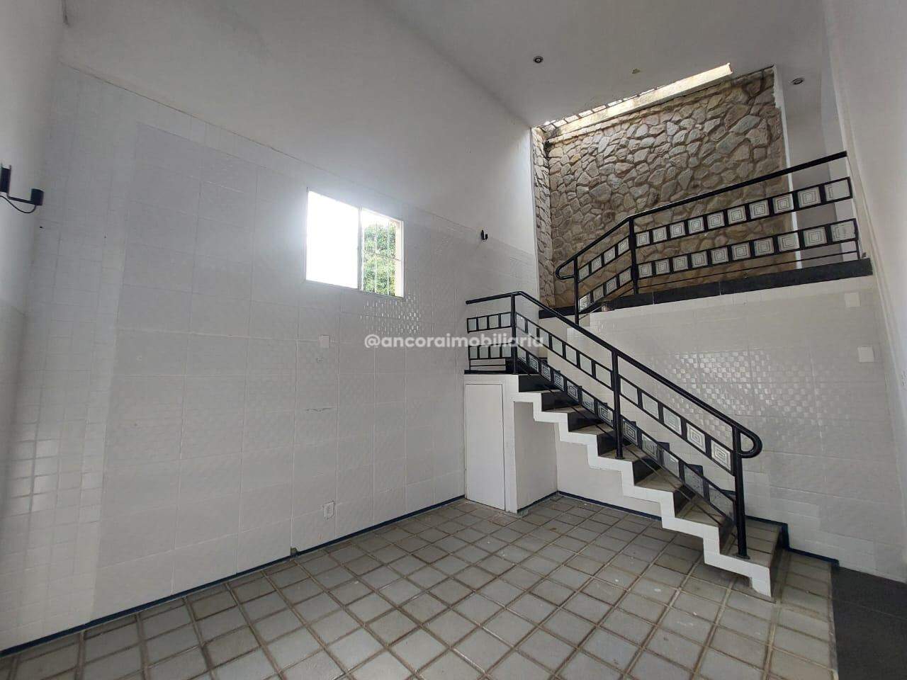 Casa à venda no Cordeiro: