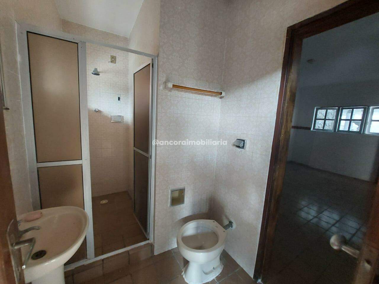 Casa à venda no Cordeiro: