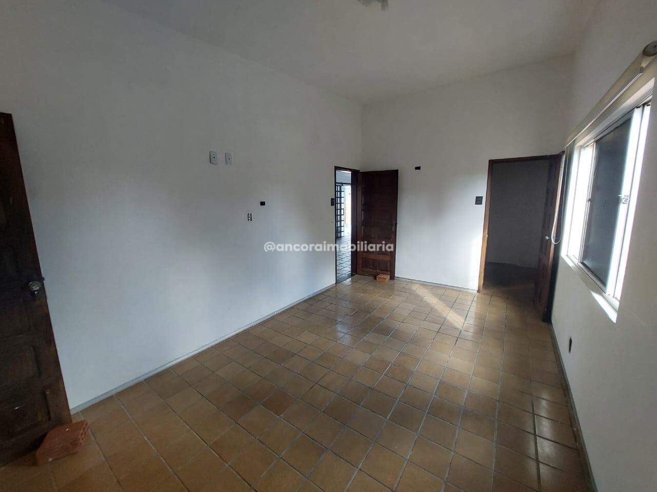 Casa à venda no Cordeiro: