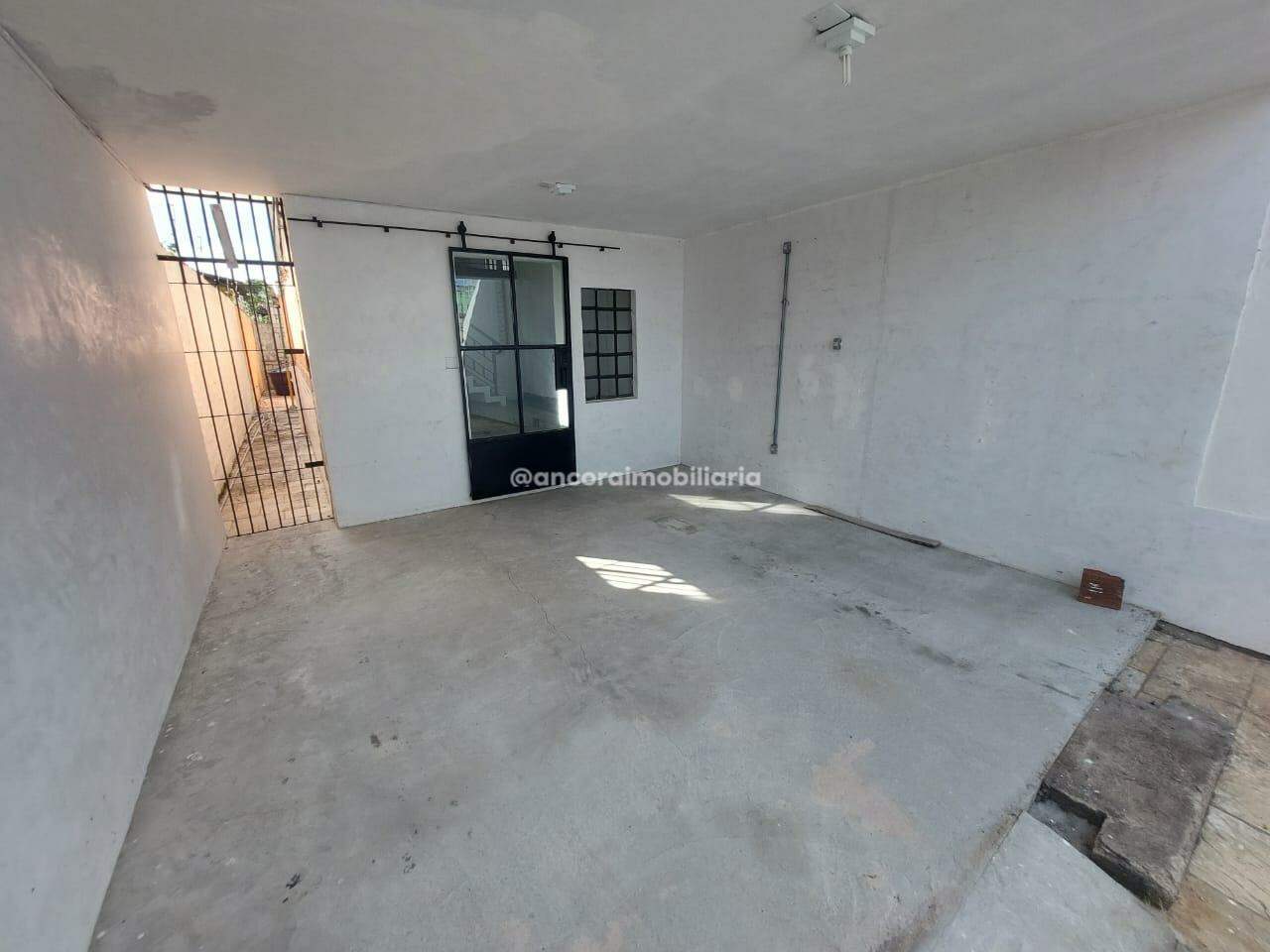 Casa à venda no Cordeiro: