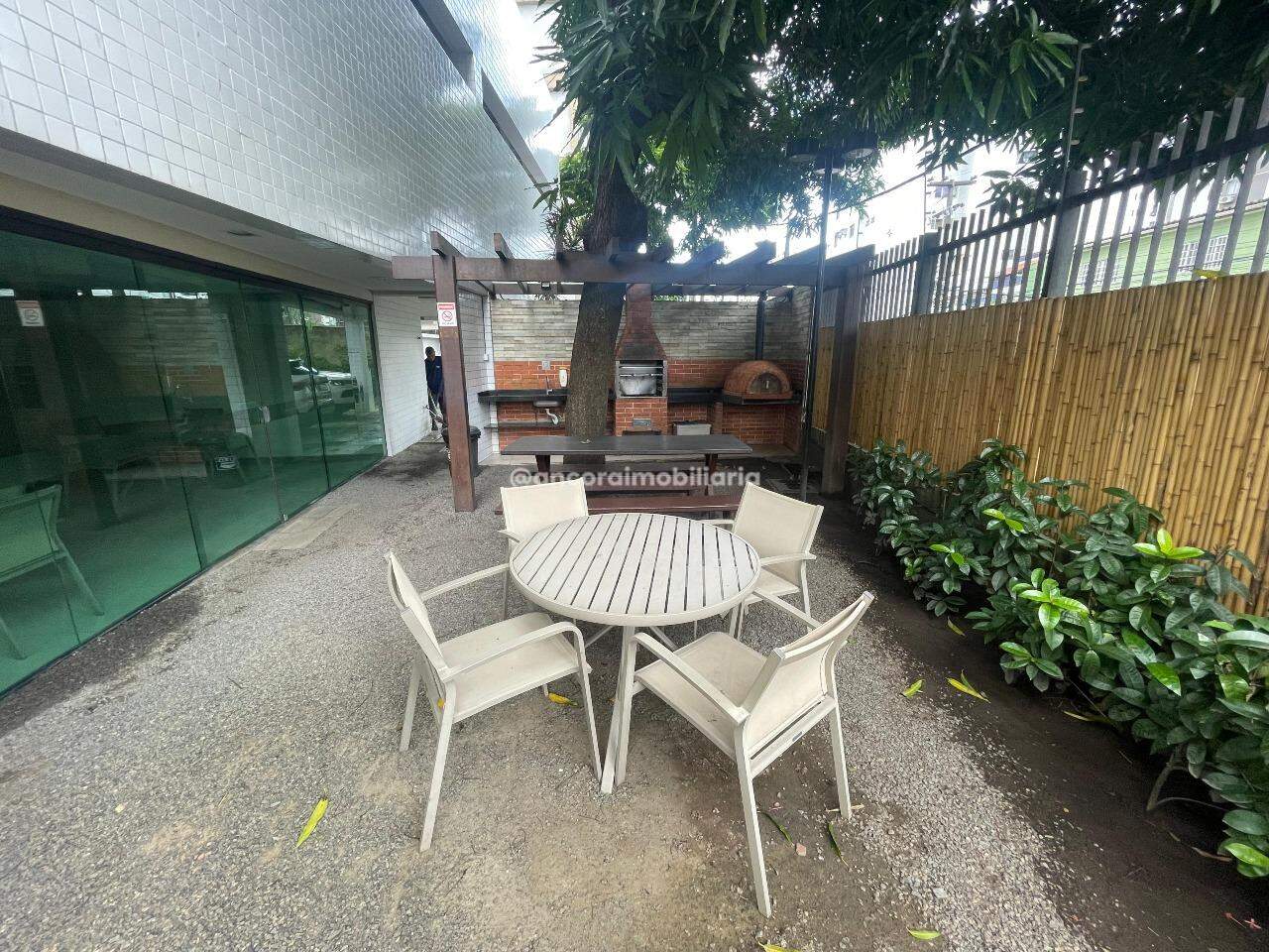 Apartamento para aluguel no Torre: