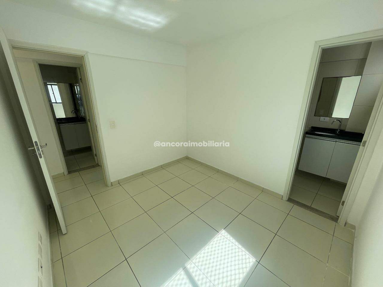 Apartamento para aluguel no Cordeiro: 