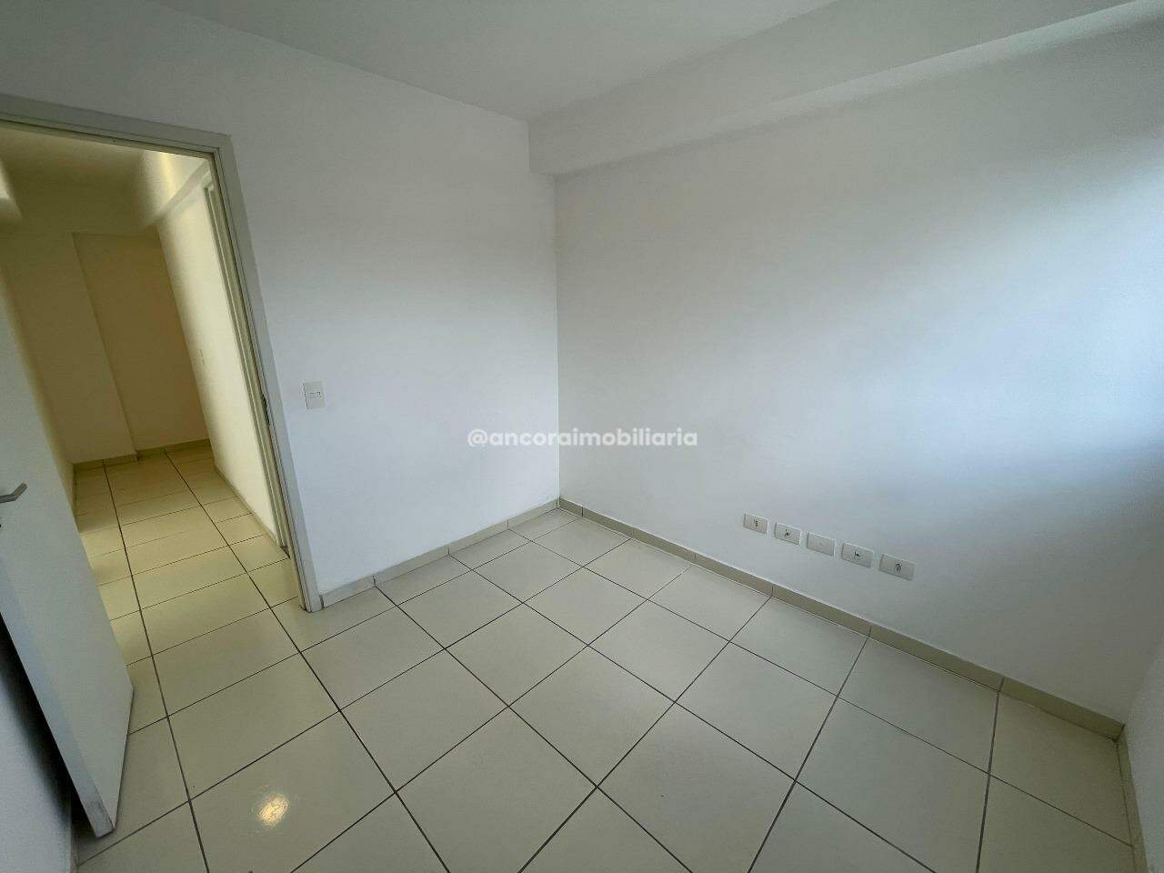 Apartamento para aluguel no Cordeiro: 