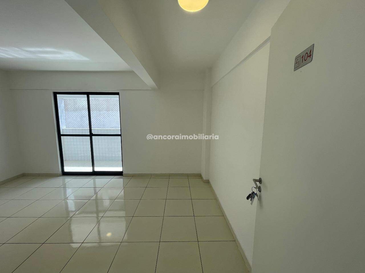 Apartamento para aluguel no Cordeiro: 