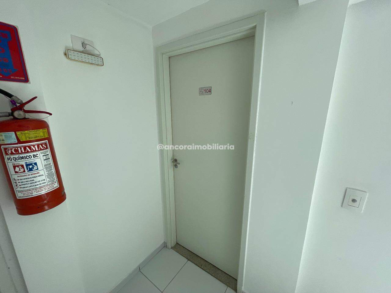 Apartamento para aluguel no Cordeiro: 