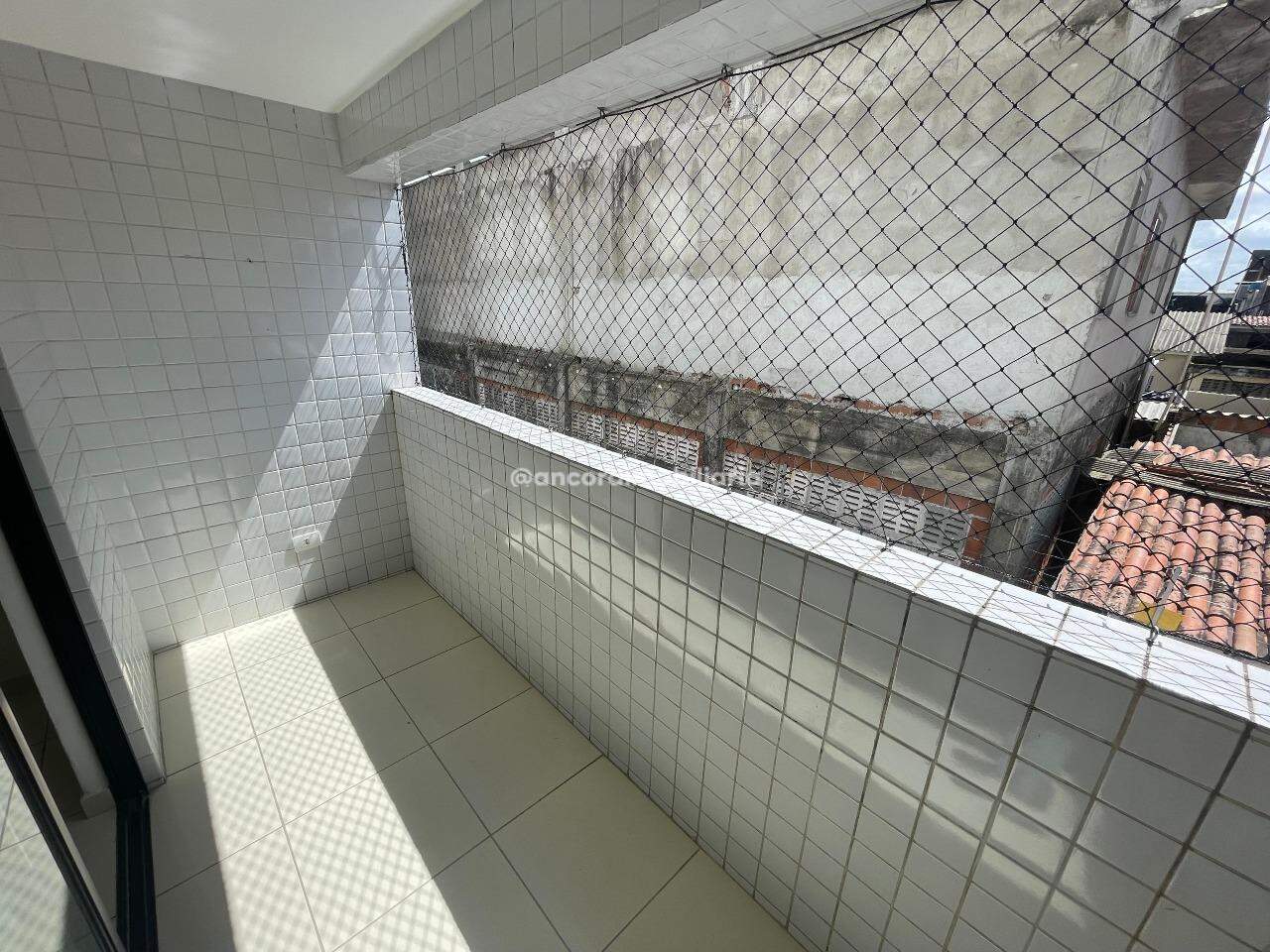 Apartamento para aluguel no Cordeiro: 