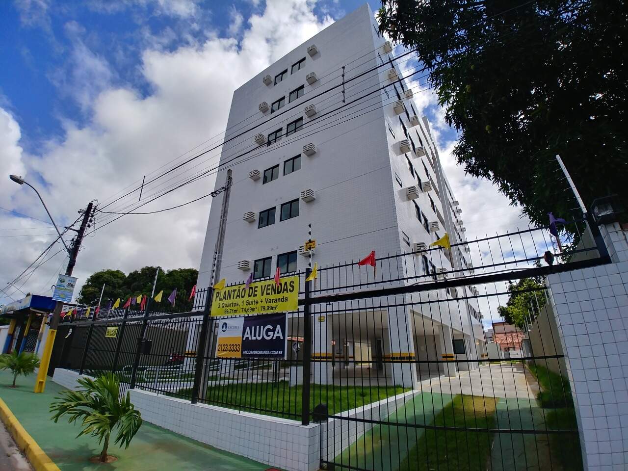 Apartamento para aluguel no Cordeiro: 