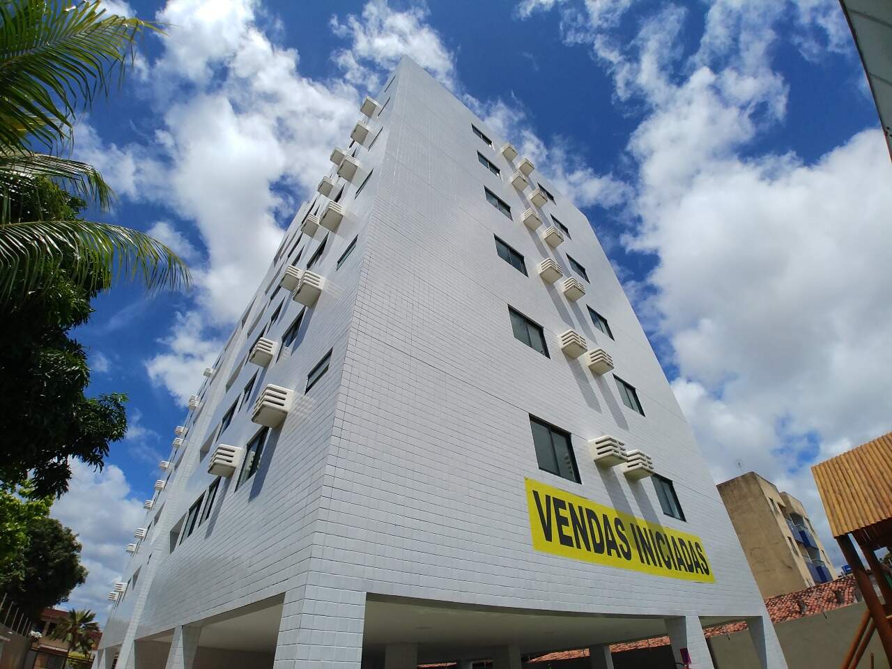 Apartamento para aluguel no Cordeiro: 