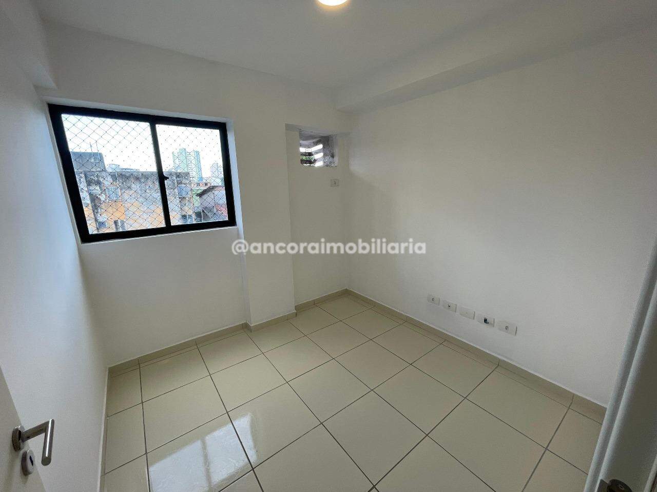 Apartamento para aluguel no Cordeiro: 