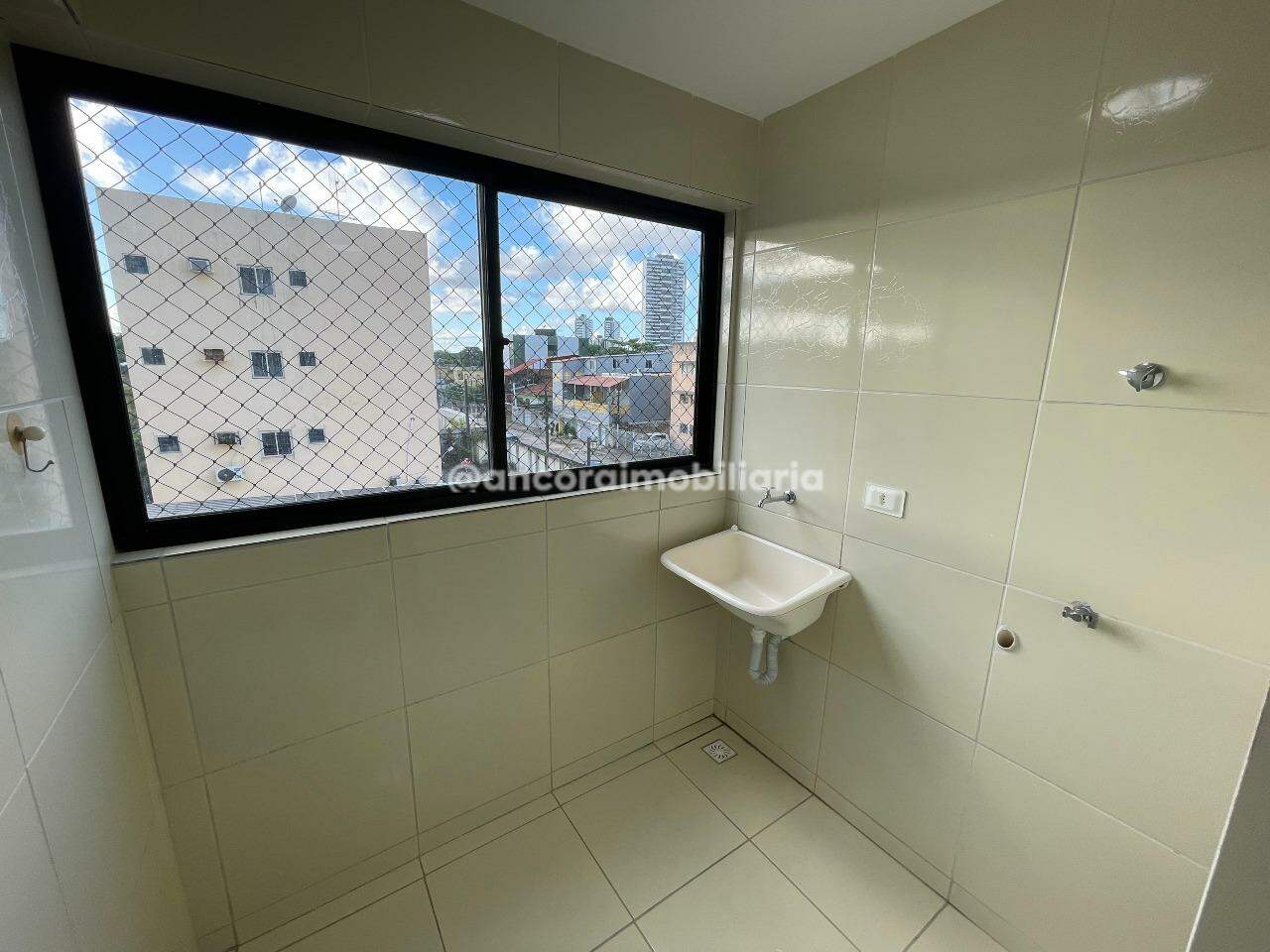 Apartamento para aluguel no Cordeiro: 