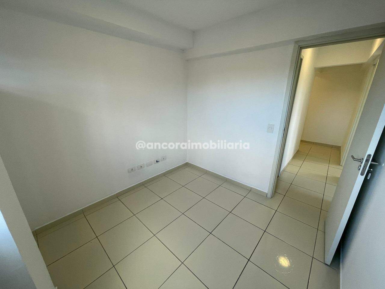 Apartamento para aluguel no Cordeiro: 