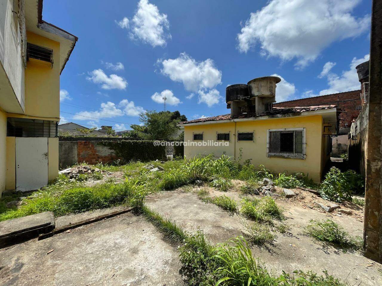 Casa Comercial para aluguel no Jiquiá: