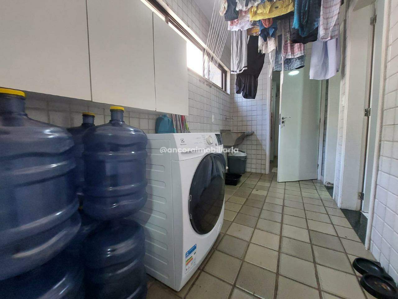 Apartamento à venda no Espinheiro: 