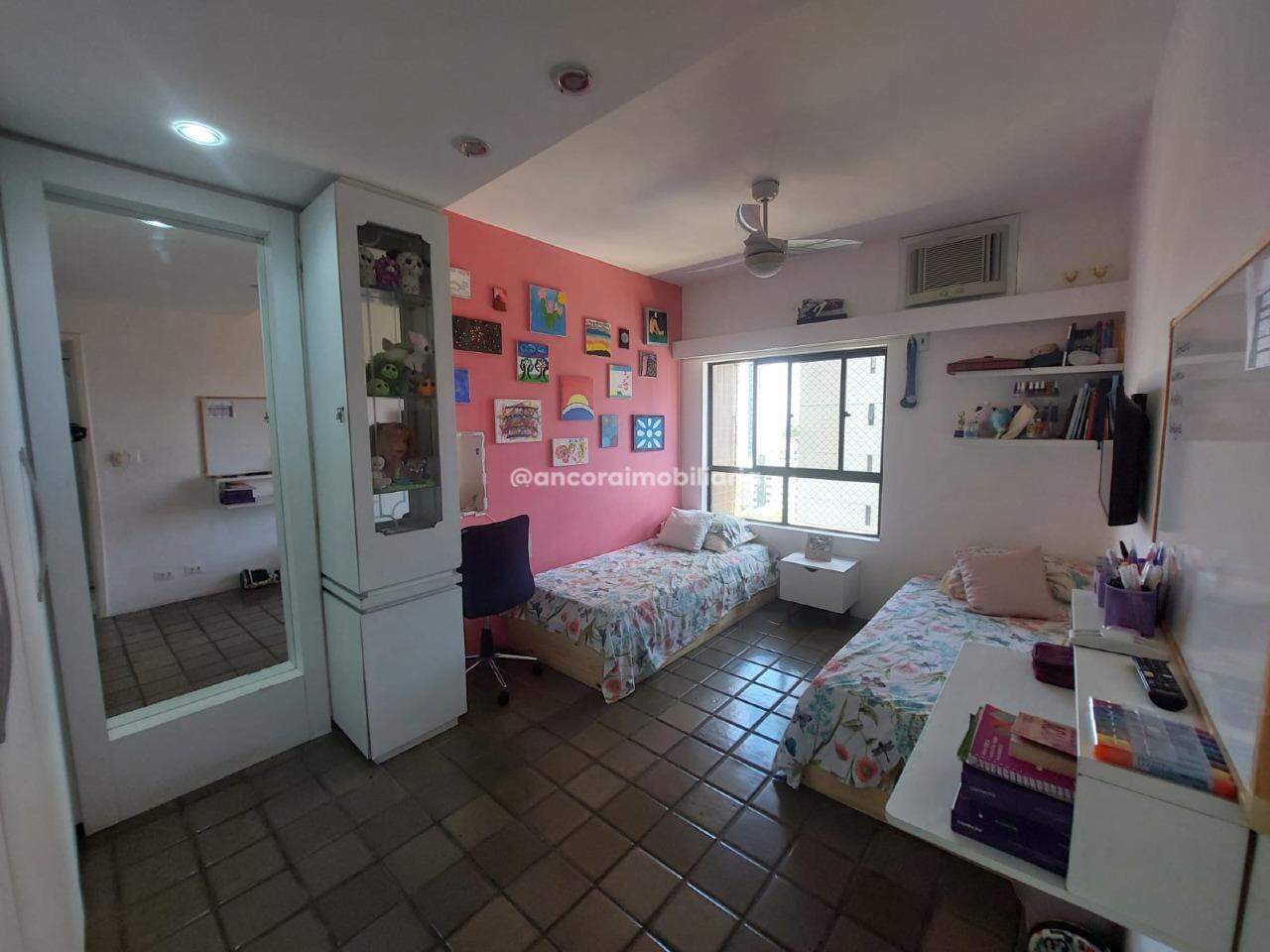 Apartamento à venda no Espinheiro: 