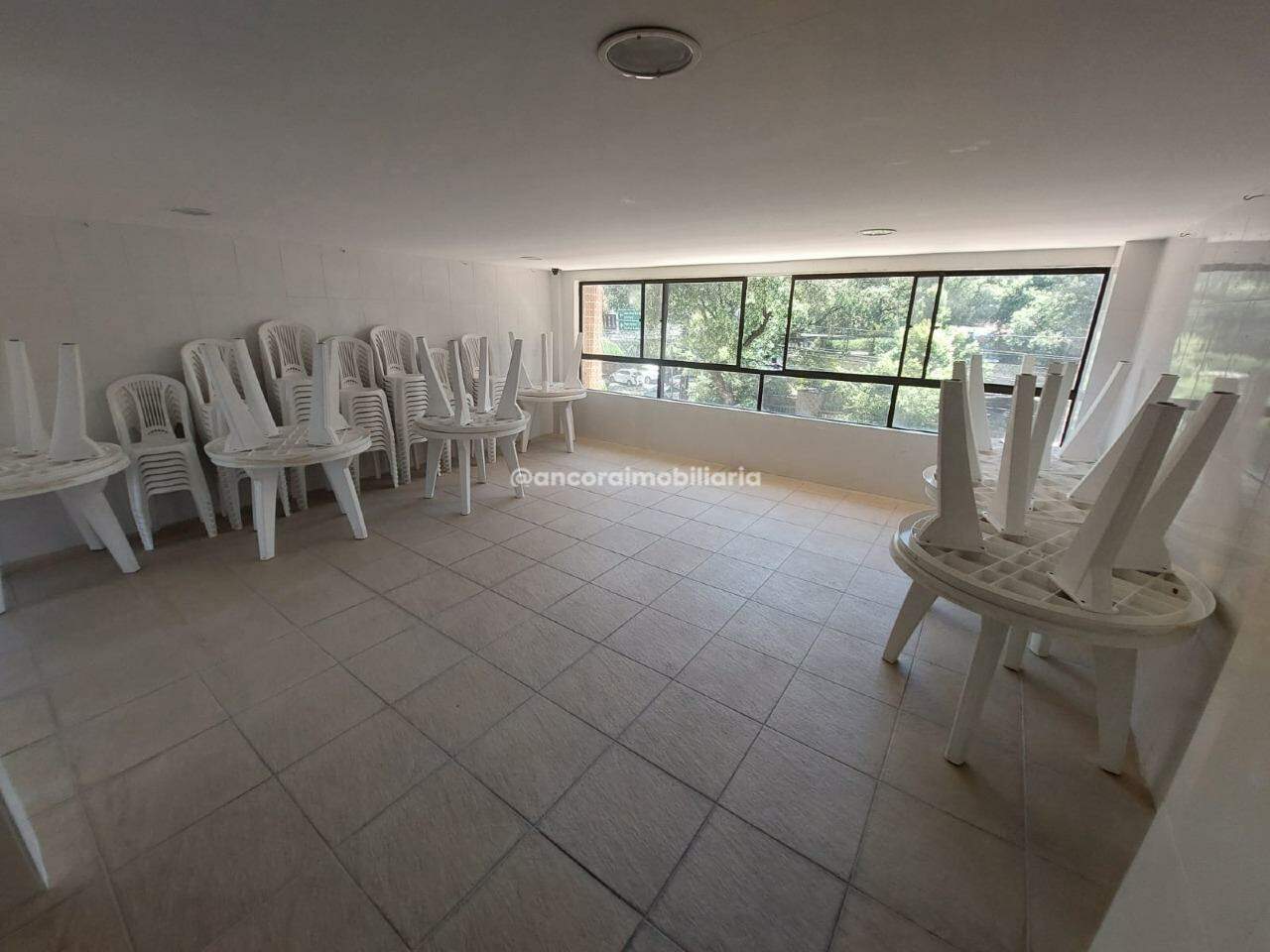 Apartamento à venda no Espinheiro: 