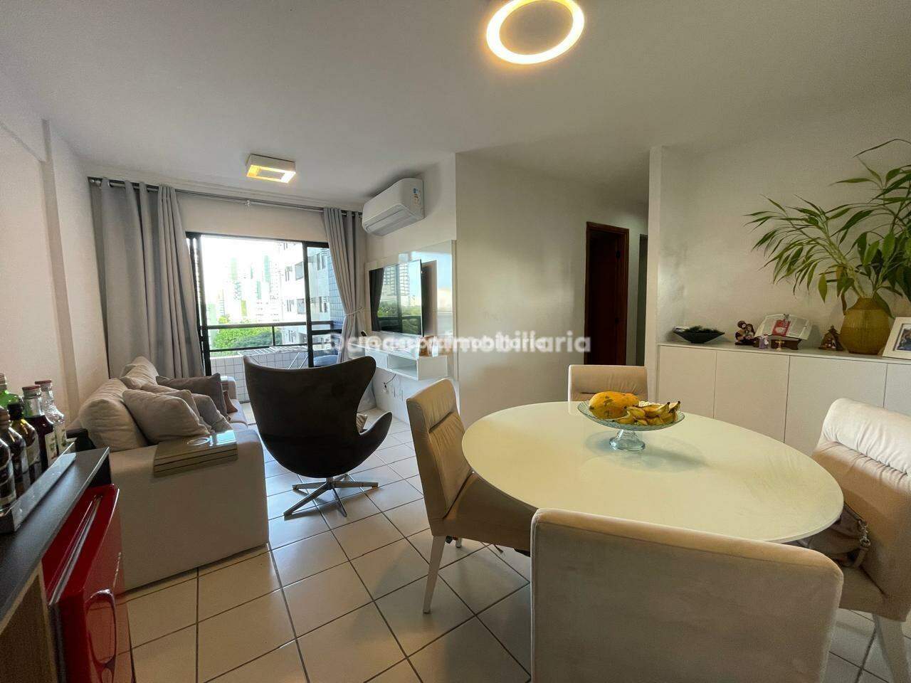 Apartamento para aluguel no Aflitos: 