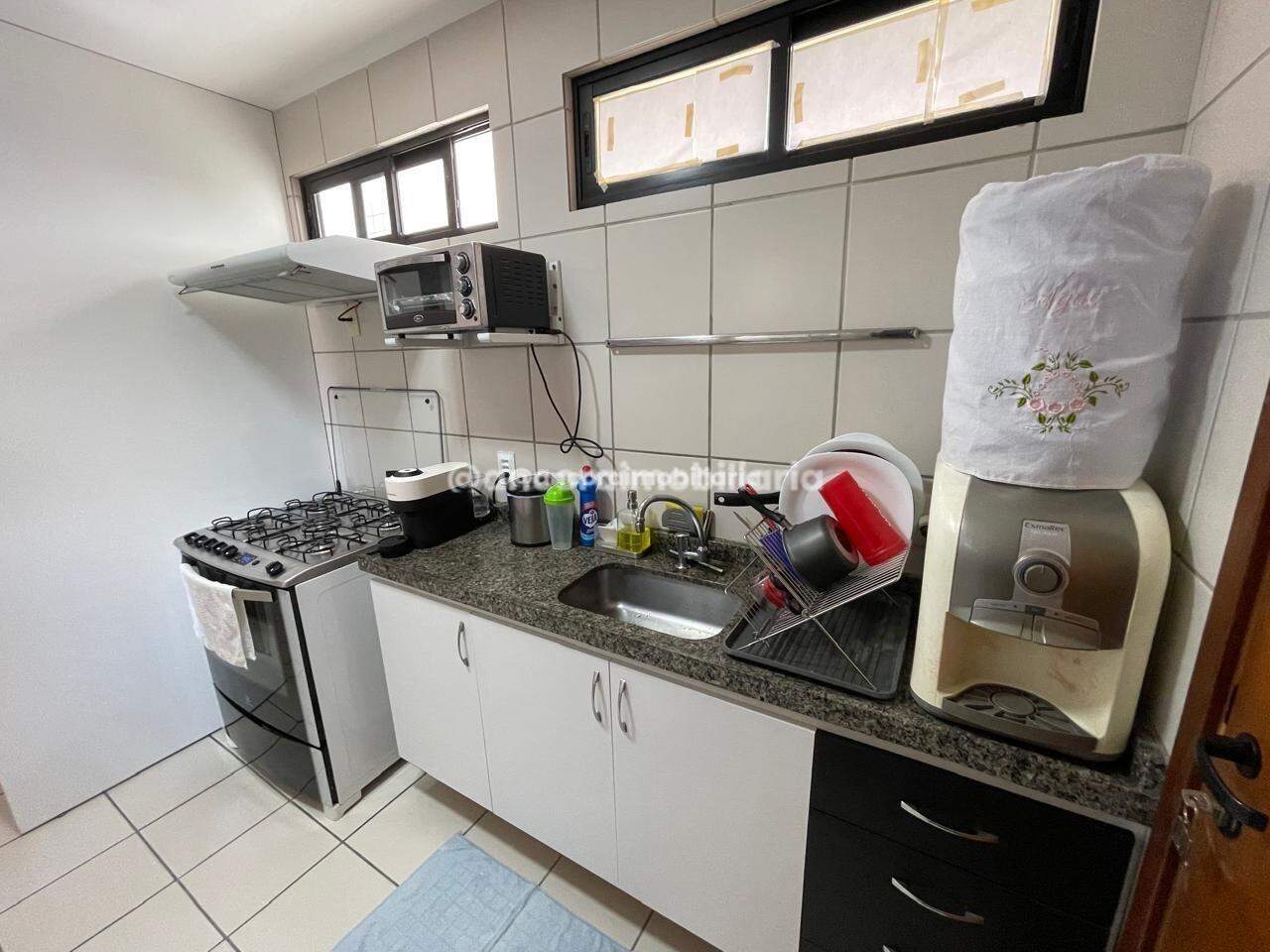 Apartamento para aluguel no Aflitos: 