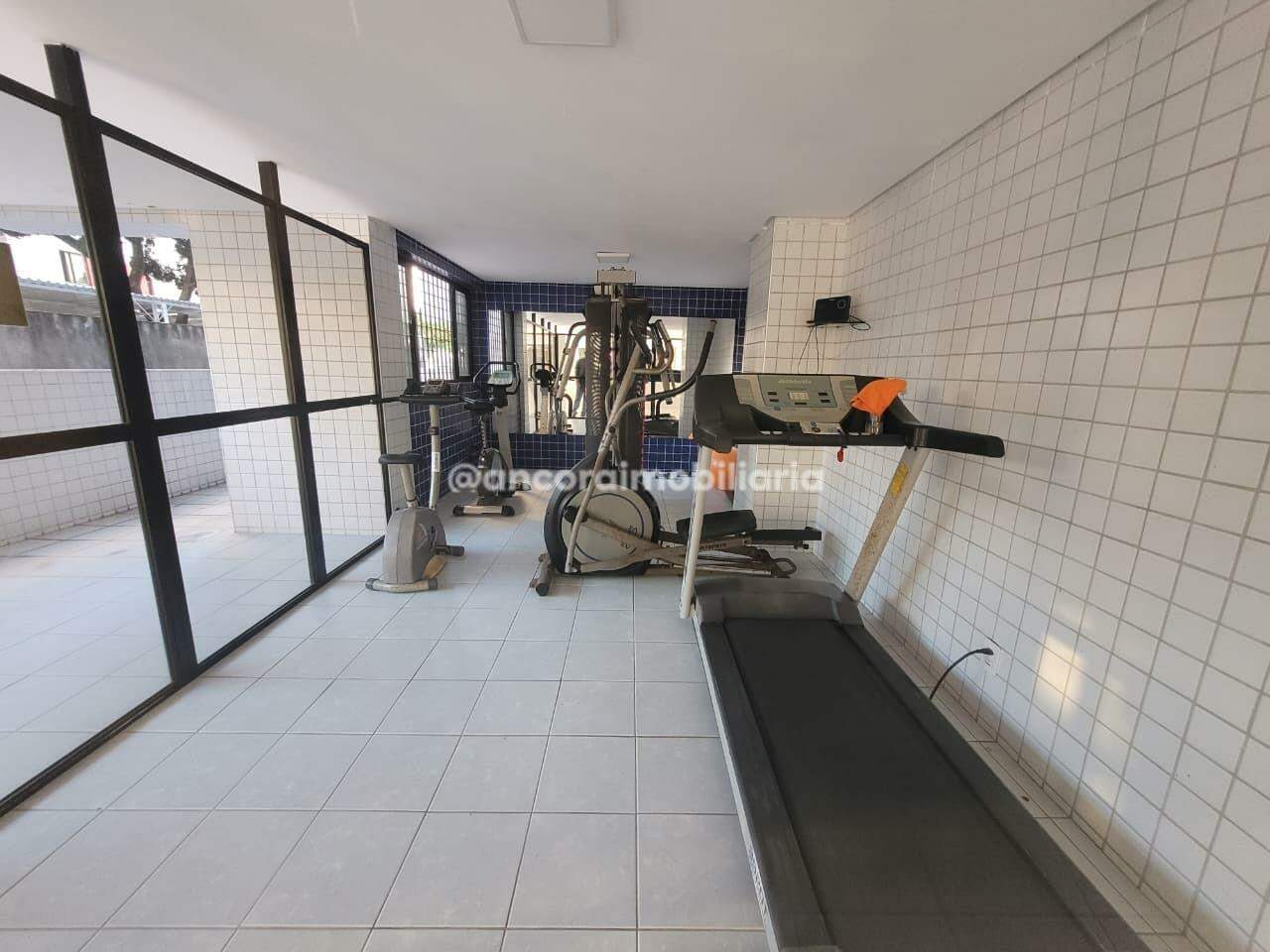 Apartamento para aluguel no Aflitos: 