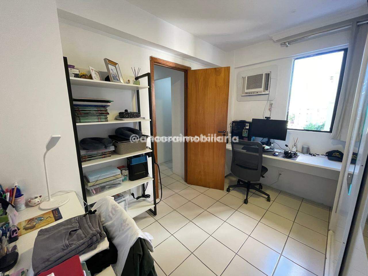 Apartamento para aluguel no Aflitos: 